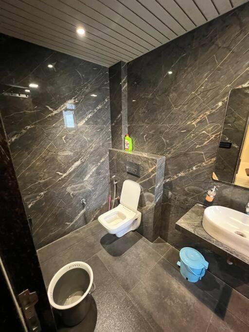 Stayhaven Starmount 4Bhk & Pool 뭄바이 외부 사진