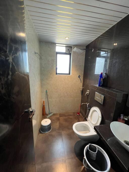 Stayhaven Starmount 4Bhk & Pool 뭄바이 외부 사진