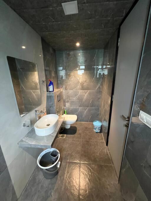 Stayhaven Starmount 4Bhk & Pool 뭄바이 외부 사진
